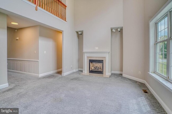 Building Photo - 9902 Player Dr