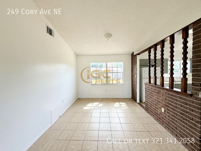 Building Photo - 249 Cory Ave NE