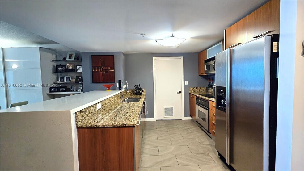 Building Photo - 9055 SW 73rd Ct