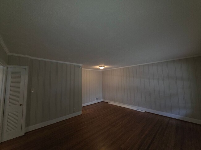 Building Photo - BH-berry1322