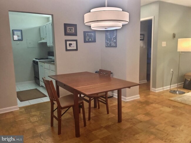 Primary Photo - 2711 Ordway St NW