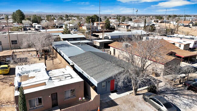 Building Photo - 218 NW I Ave