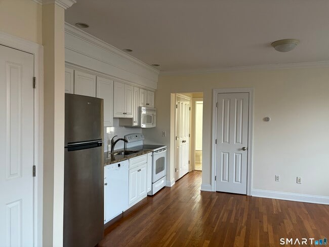 Building Photo - 391 Reef Rd