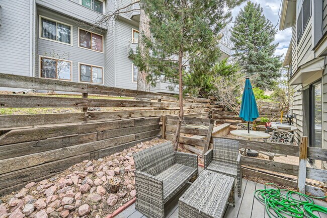 Building Photo - 961 Tampico Ct