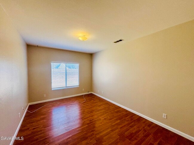 Building Photo - 42309 Portland Ln