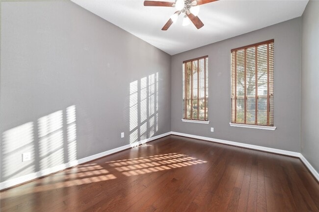 Building Photo - 11106 Wishaw Wy