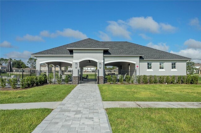 Building Photo - 8748 SW 49th Cir