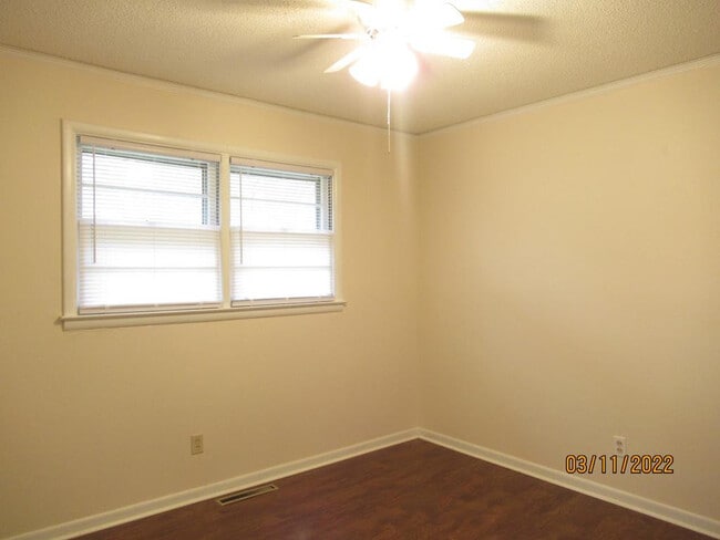 Building Photo - 534 Benton Ct