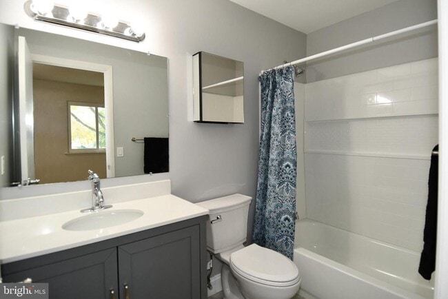 Building Photo - 15003 Candover Ct