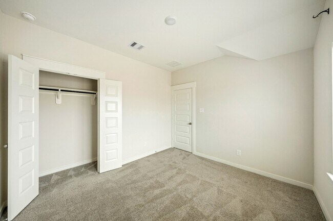 Building Photo - 7511 Coral Ter Dr