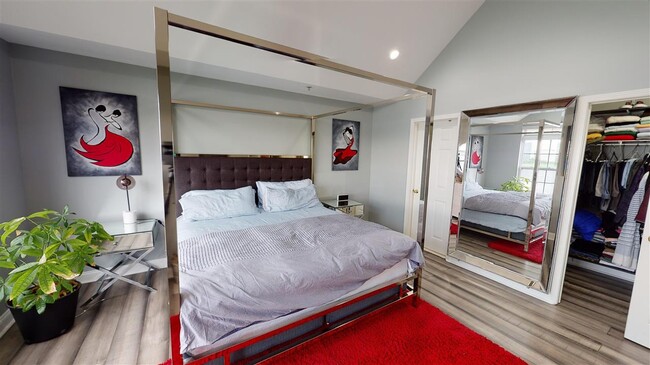 Building Photo - 22 Mallard Pl