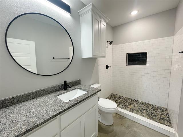 Building Photo - 1213 Oak Dr