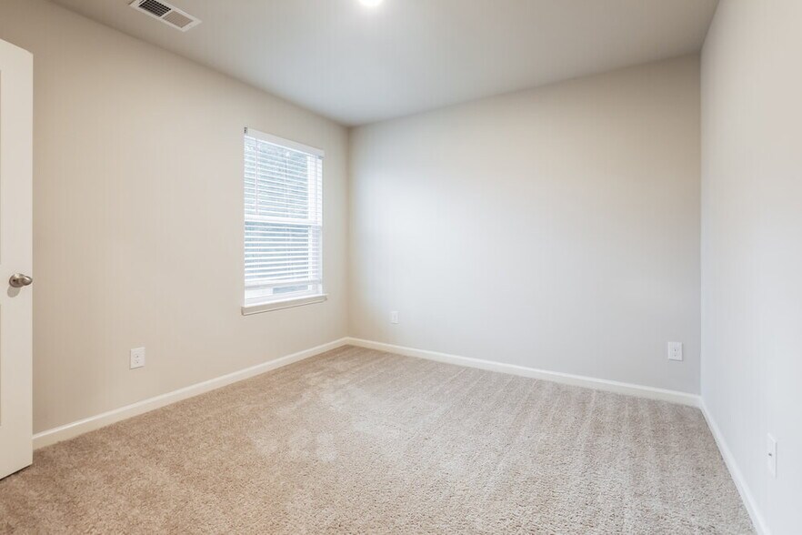 Building Photo - 12222 Shelby Ct