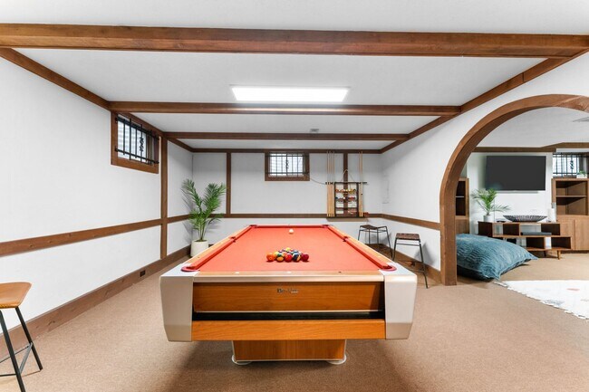 Building Photo - Fully Furnished Luxury Estate in Boise's Lower Highlands