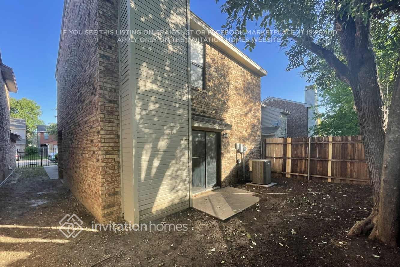 Building Photo - 1610 Horizon St