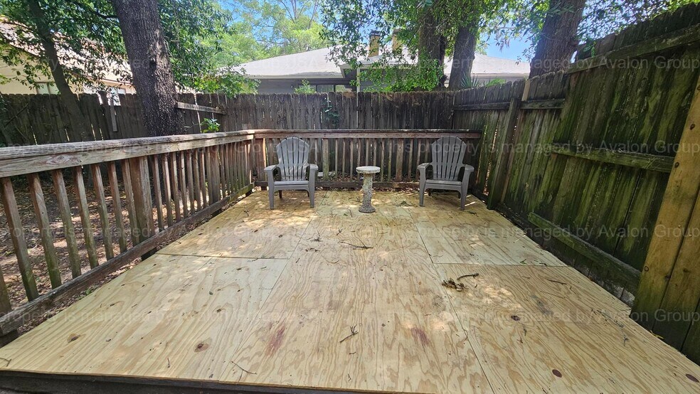 Building Photo - 3545 Villa Pl