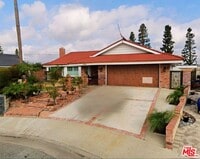 Building Photo - 11700 Clearglen Ave