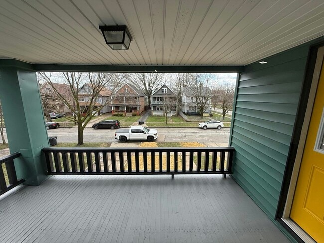 Building Photo - 1326 W 110th St