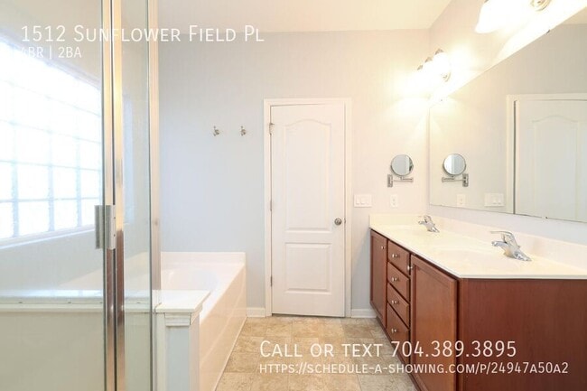 Building Photo - 1512 Sunflower Field Pl