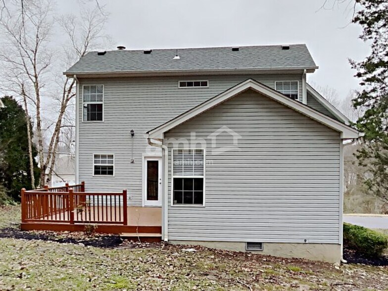 Building Photo - 1325 Georgetown Dr