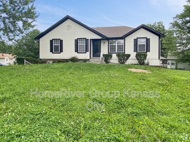 Building Photo - 15402 E 3rd Terrace Ct S