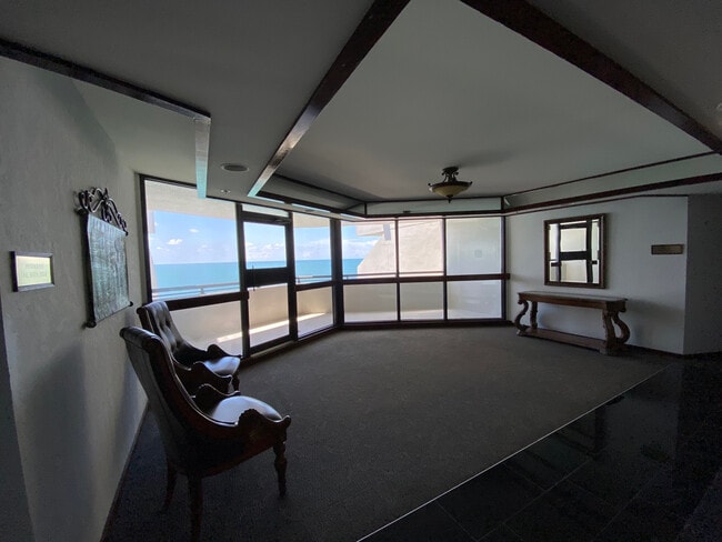 Building Photo - 1660 Gulf Blvd