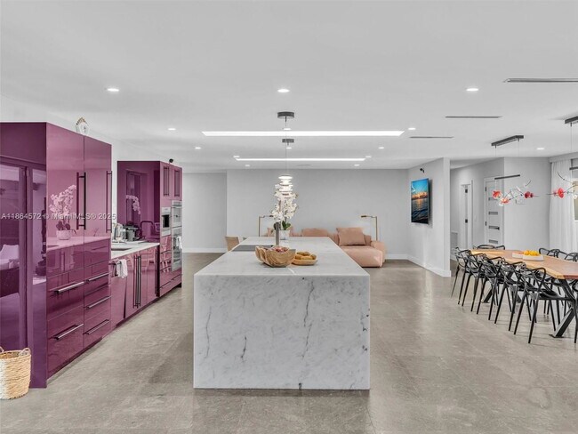 Building Photo - 840 South South Lake Drive, Hollywood, FL ...