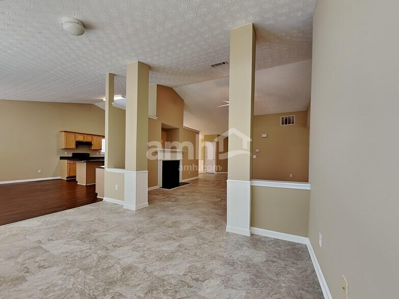 Building Photo - 1469 Dulwich Ct