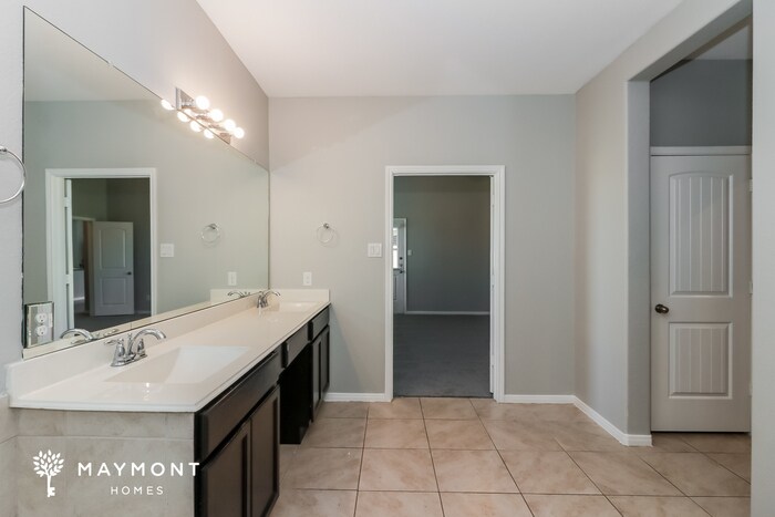 Building Photo - 3526 Cambridge Falls Dr