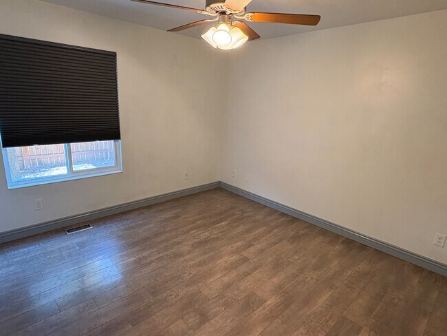 Building Photo - 1235 E 100 S