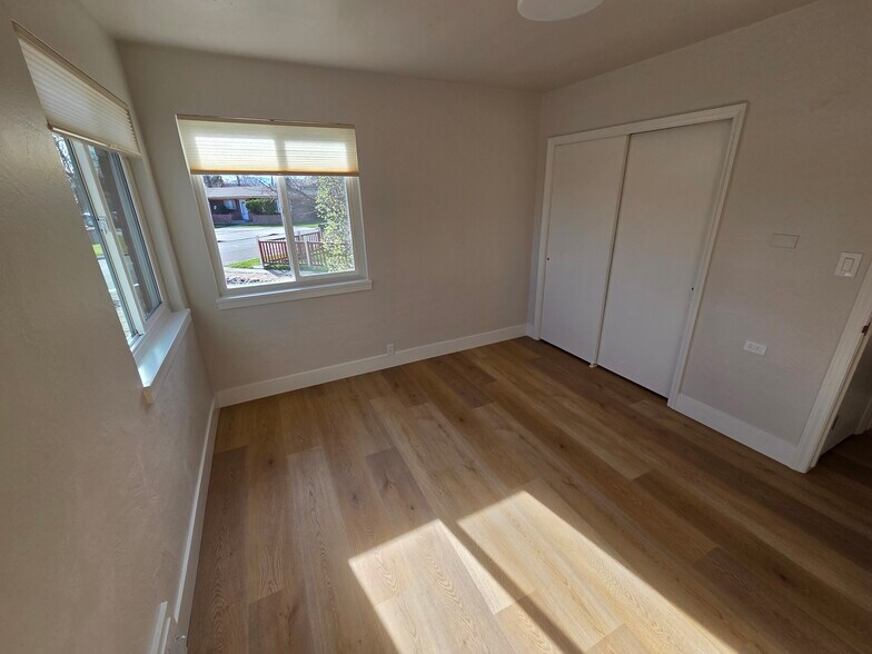 Building Photo - 1213 Gordon Ave