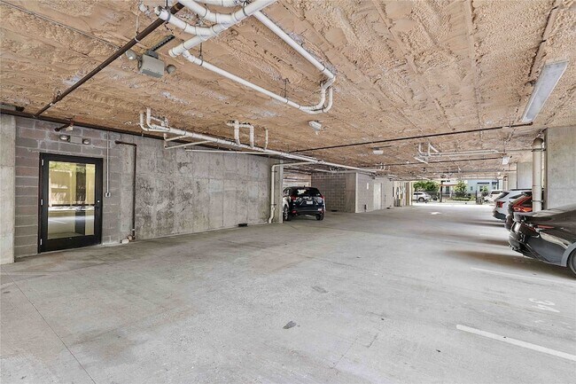 Building Photo - 2802 Morrison St