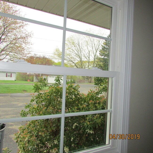 Country Location - 700 High Street Ext