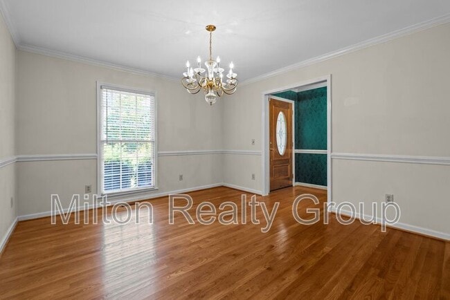 Building Photo - 464 Tirzah Dr