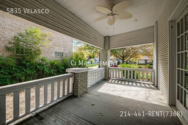 Building Photo - Beautiful Duplex for Rent in the Heart of ...