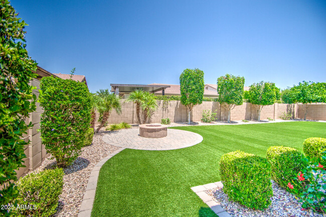 Building Photo - 7128 E Posada Ave