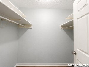 Building Photo - 7726 Glen Meadows Dr