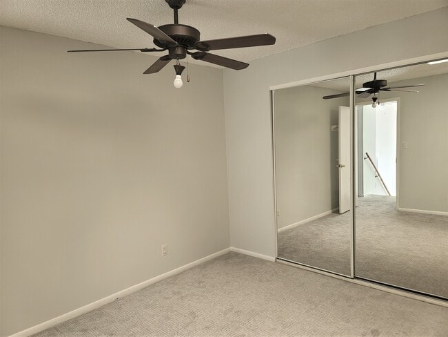 Building Photo - 5300 E Cherry Creek S Dr