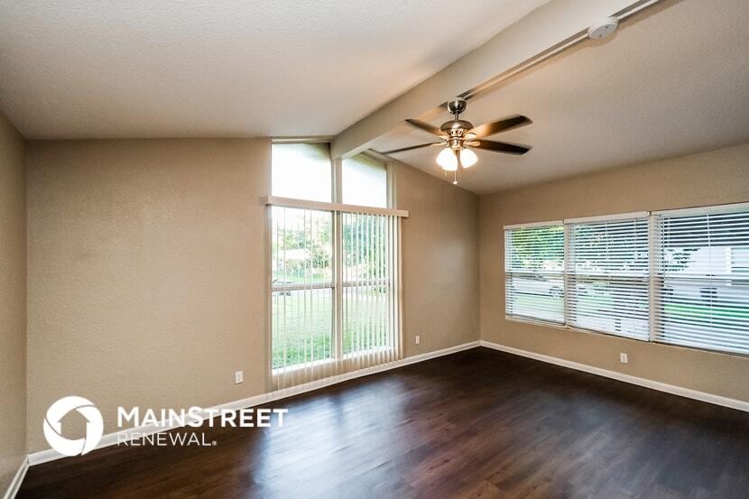 Building Photo - 2002 Constant Dr