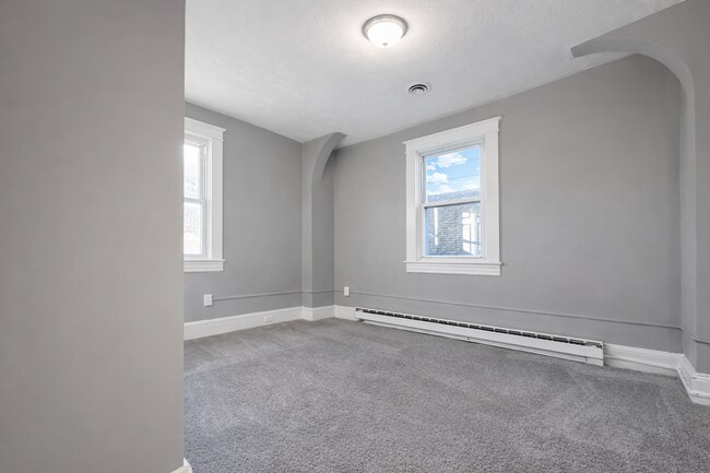 Building Photo - 1309 Linden Ave