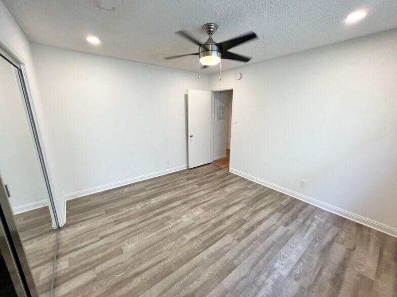 Building Photo - 3601 Keystone Av