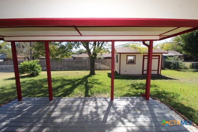 Building Photo - 1606 Hughes Ave