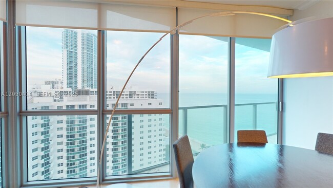 Building Photo - 3101 S Ocean Dr