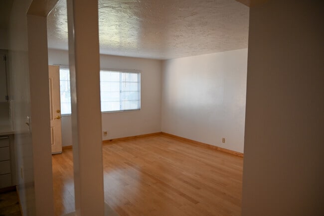 Living Room - 881 W Rialto Ave