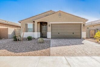 Building Photo - 19981 W Badgett Ln