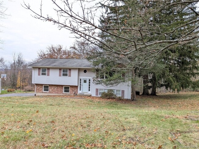 Building Photo - 29 Astor Pl