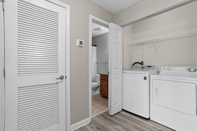 Building Photo - Live on the Water – 2BR Condo at Harbor Landing