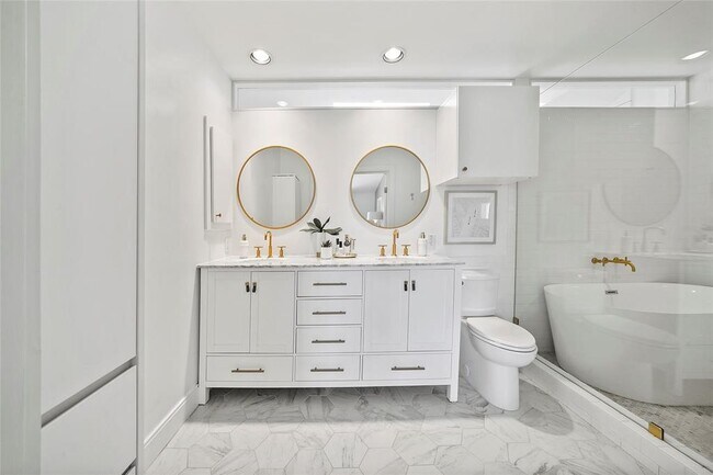 Building Photo - 6140 Grand Blvd