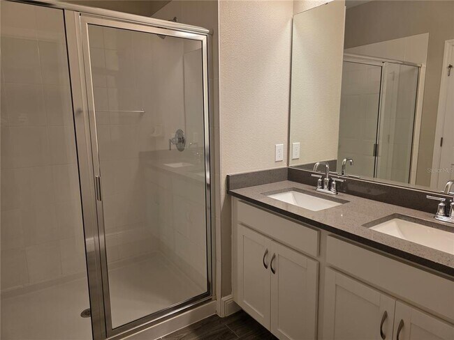 Building Photo - 2372 Shadowland Lp