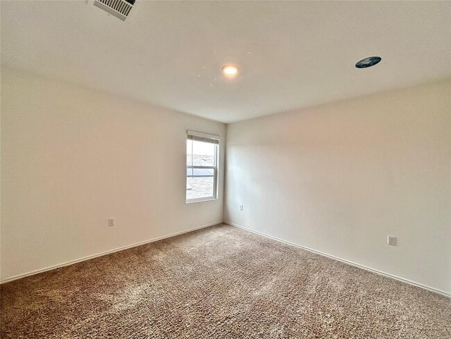 Building Photo - 2520 Forgetmenot Ln